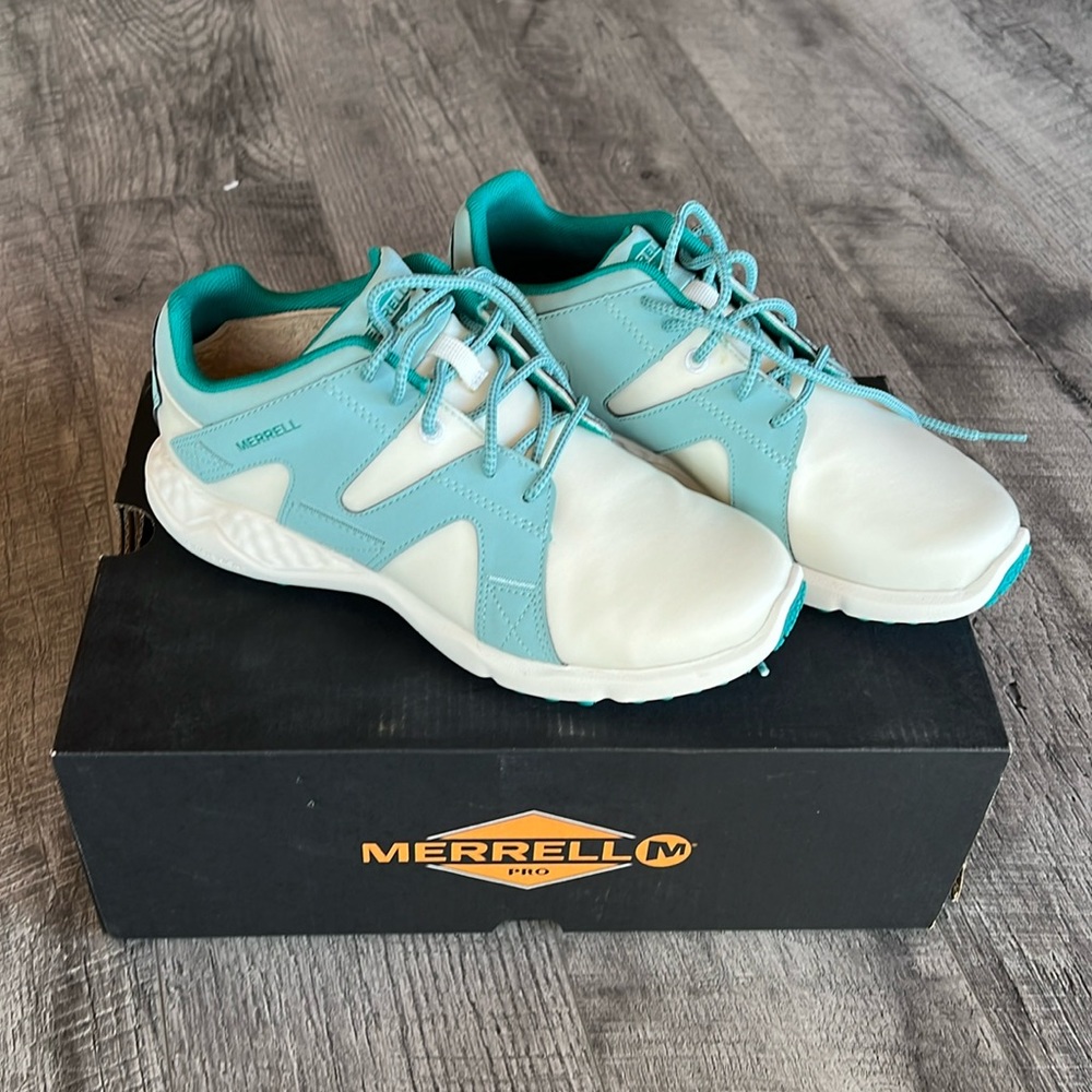 NWT MERRELL Femmes